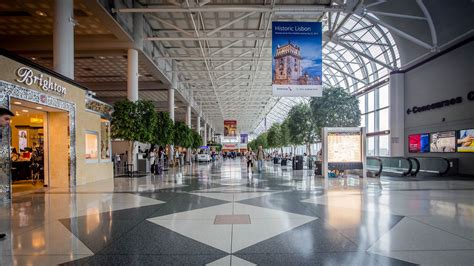 Charolette airport - All the information you need to know about Flights, Parking, Shops, Services and more at Charlotte Douglas International Airport. 
